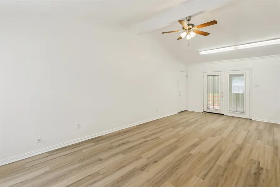 807 Cavalier Drive, Arlington, TX 76017 - #3