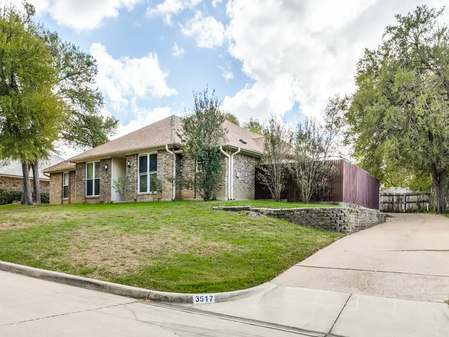 3617 Bluegrass Drive, Grand Prairie, TX 75052 - #2