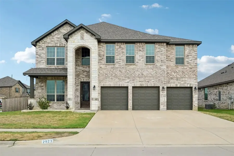 2923 Grand Lookout Lane, Arlington, TX 76001 - #2