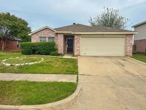 7921 Beef Creek Drive, Arlington, TX 76001
