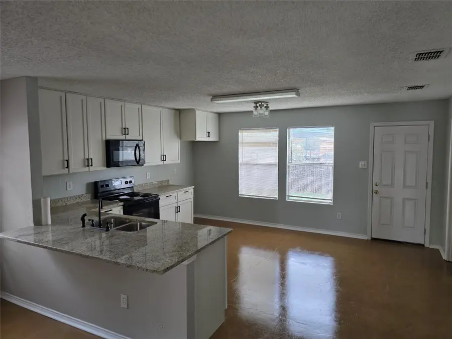 7921 Beef Creek Drive, Arlington, TX 76001 - #3