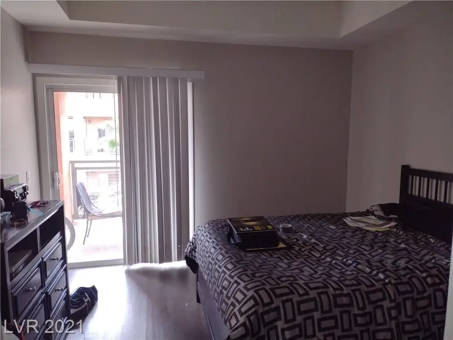 31 E Agate Avenue #407, Las Vegas, NV 89123 - Image #2