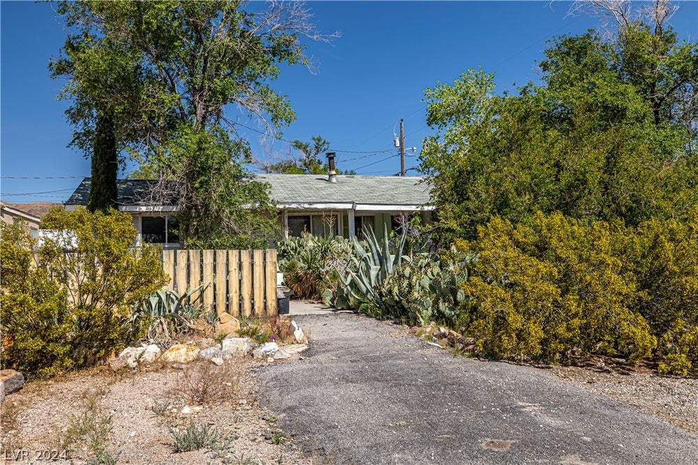 200 W Hoyt Street, Beatty, NV 89003 ERA
