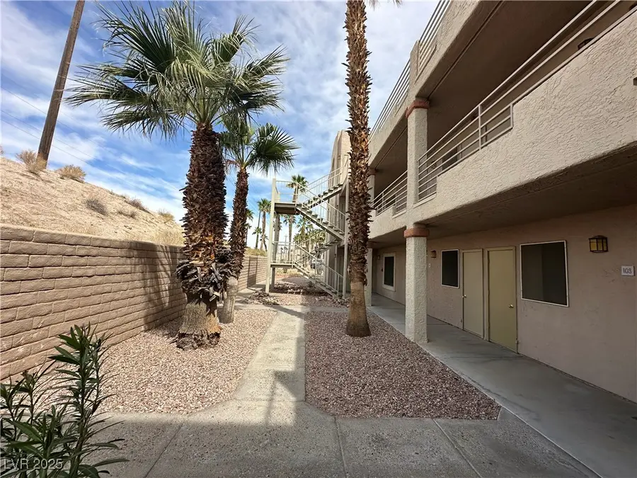 2072 Mesquite Lane #102, Laughlin, NV 89029 - Image #3