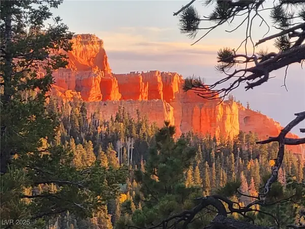 1395 W Canyon Breeze Drive, Duck Creek Village, UT 84762