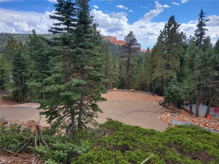 1395 W Canyon Breeze Drive, Duck Creek Village, UT 84762 - Image #2