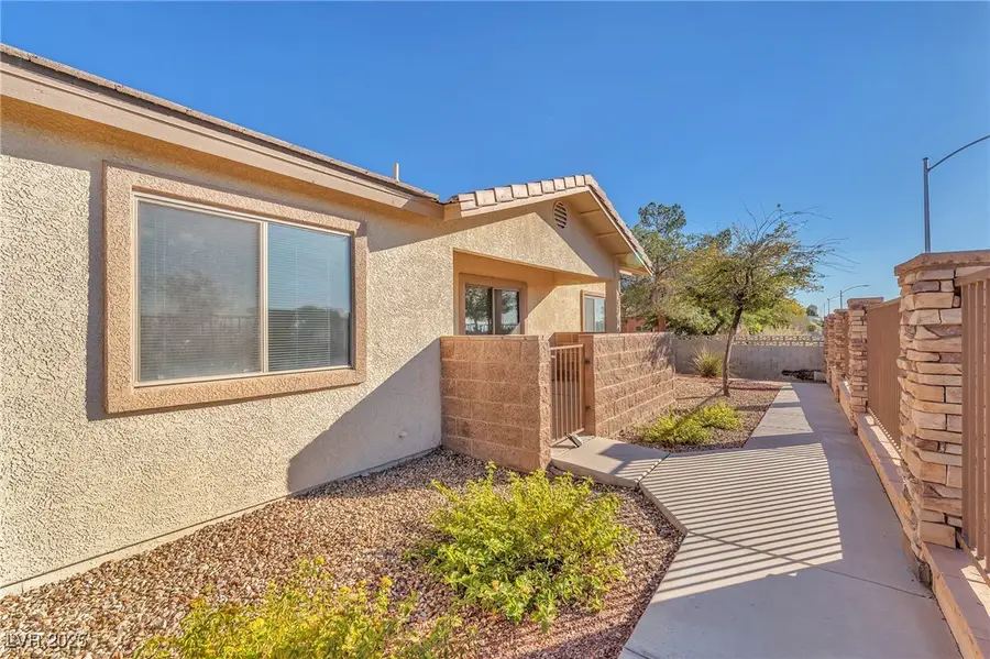 2050 N Los Feliz Street #102, Las Vegas, NV 89156 - Image #2