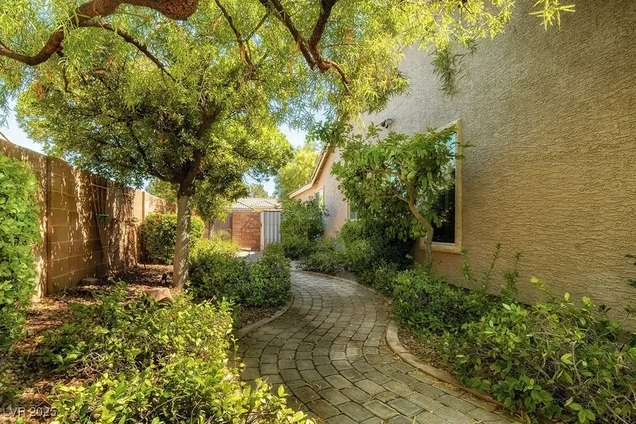 8705 Glistening Pond Street, Las Vegas, NV 89131 - Image #2
