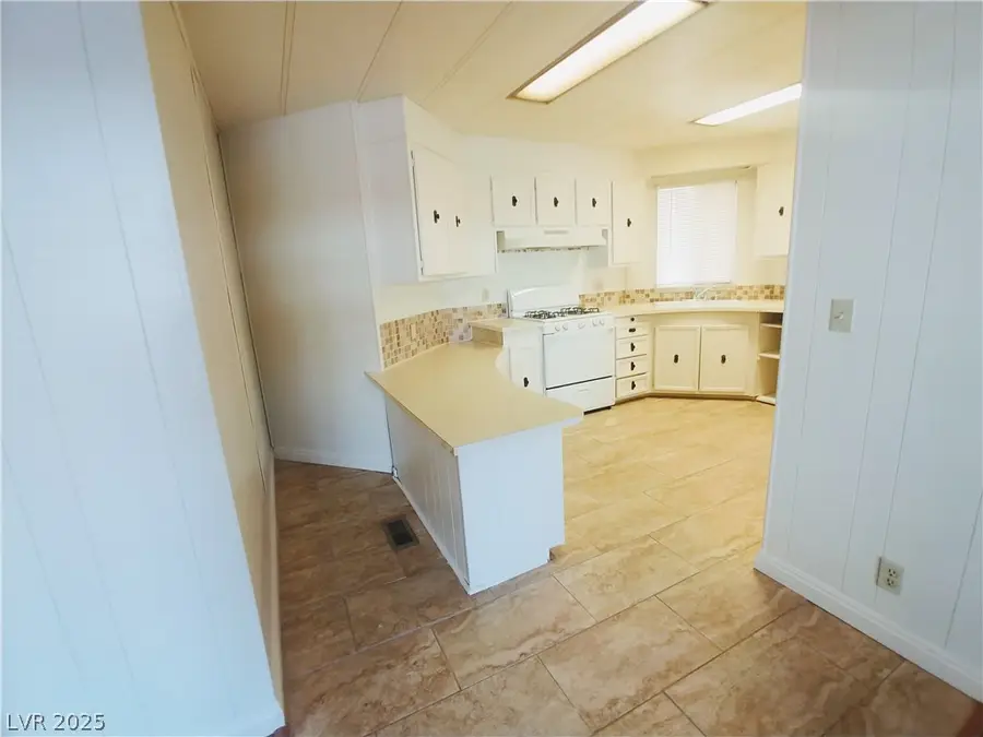 3510 Estes Park Drive, Las Vegas, NV 89122 - #3
