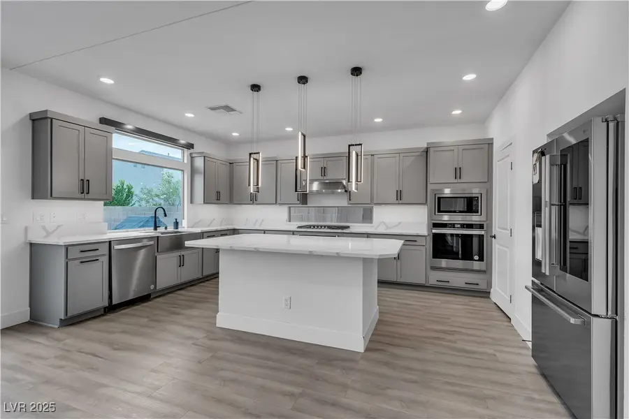 7094 Bold Rock Avenue, Las Vegas, NV 89113 - Image #3