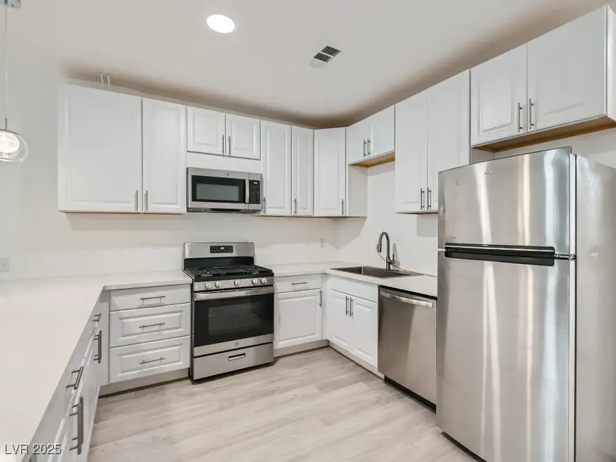 5415 W Harmon Avenue #1074, Las Vegas, NV 89103 - Image #3