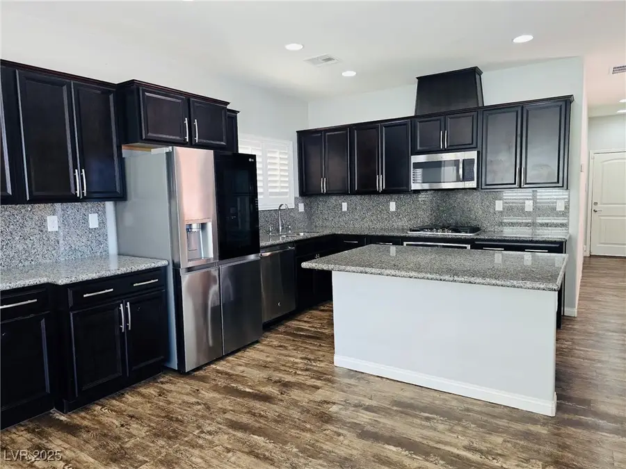 8267 Southern Cross Avenue, Las Vegas, NV 89131 - Image #2