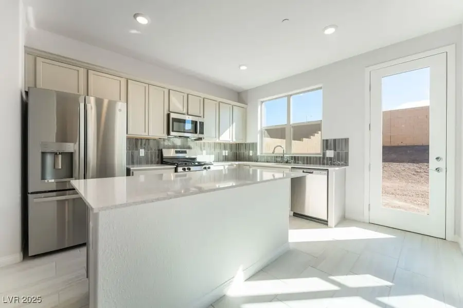 272 Sunlit Meadow Lane, Henderson, NV 89015 - Image #3