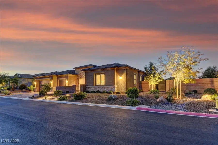 8411 S Cimarron Road, Las Vegas, NV 89113 - Image #2