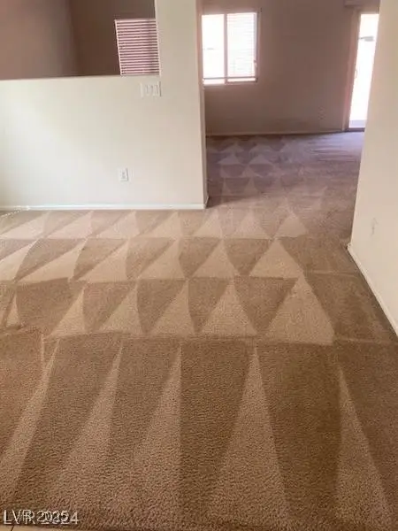 6730 Prairie Dusk Drive, Las Vegas, NV 89122 - Image #3