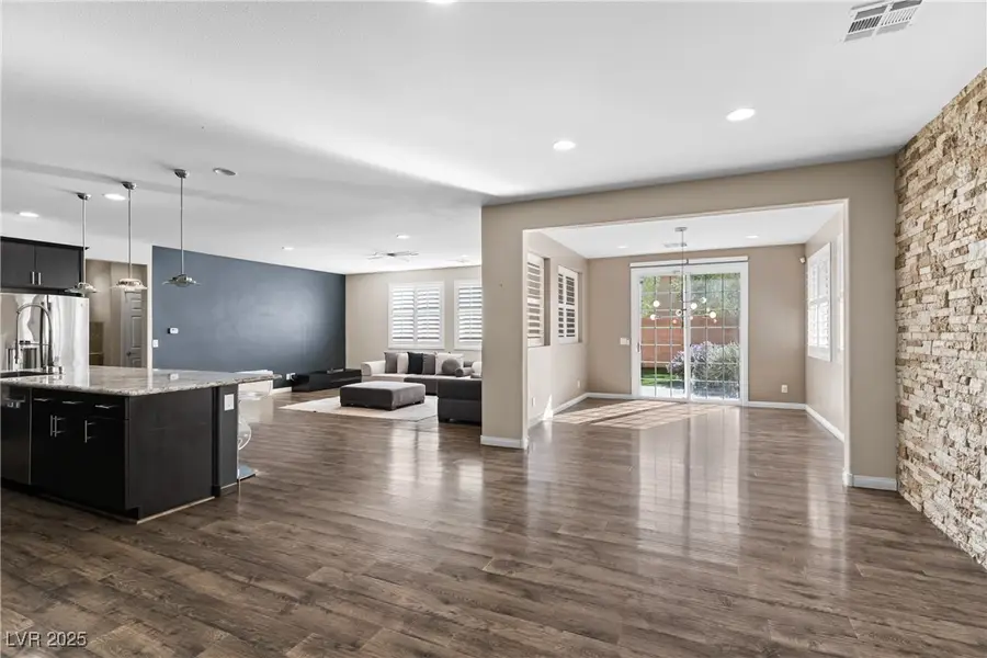8687 Moon Crater Avenue, Las Vegas, NV 89178 - Image #3