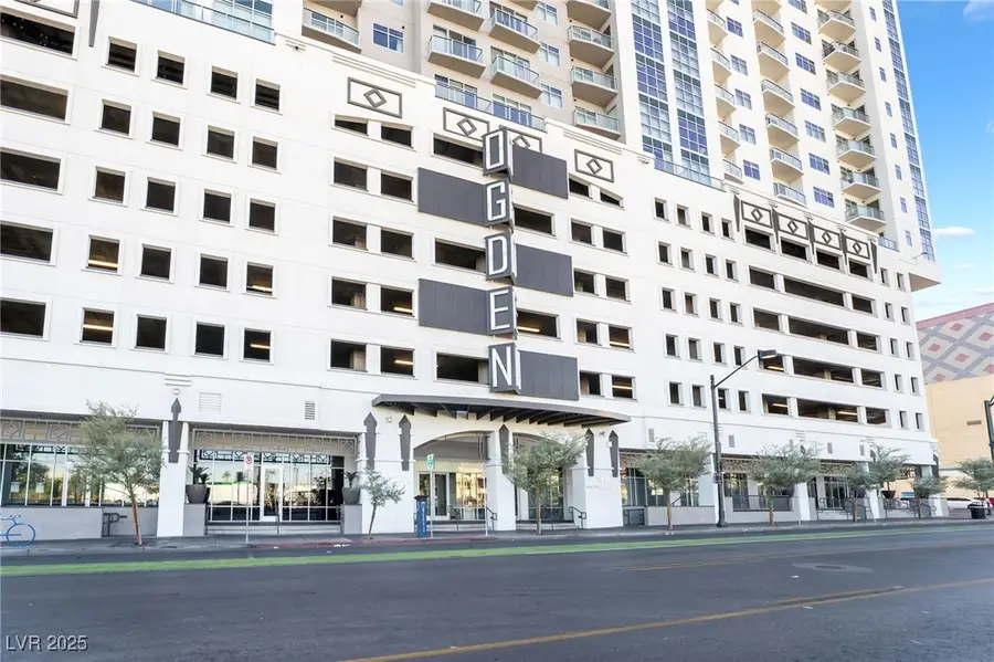 150 Las Vegas Boulevard #1704, Las Vegas, NV 89101 - Image #2