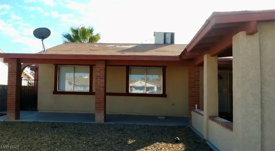 4351 Chafer Drive, Las Vegas, NV 89121 - Image #3