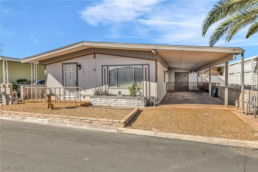 4587 Royal Ridge Lane, Las Vegas, NV 89103 - Image #2