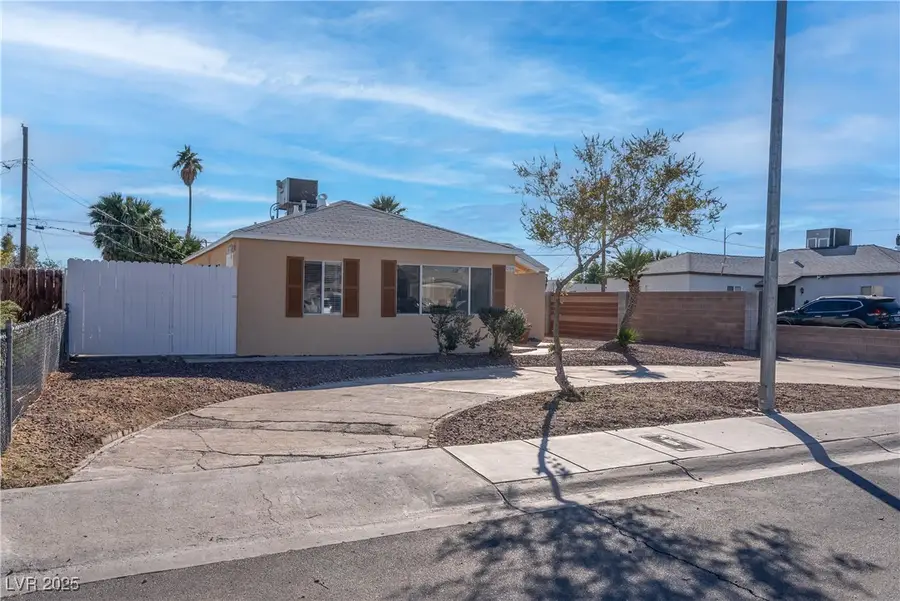 709 E Bartlett Avenue, North Las Vegas, NV 89030 - Image #2