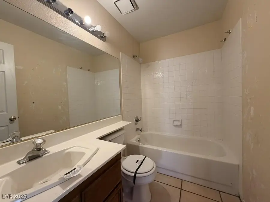 2709 Camphor Tree Street, Las Vegas, NV 89108 - Image #3