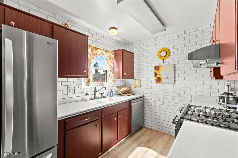 2369 Citroen Street, Las Vegas, NV 89142 - Image #3
