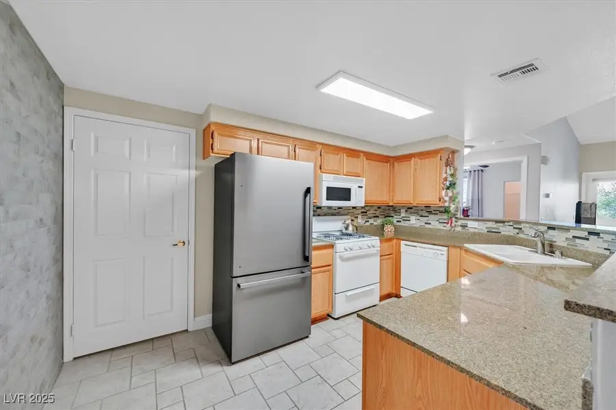 10550 W Alexander Road #2007, Las Vegas, NV 89129 - Image #2