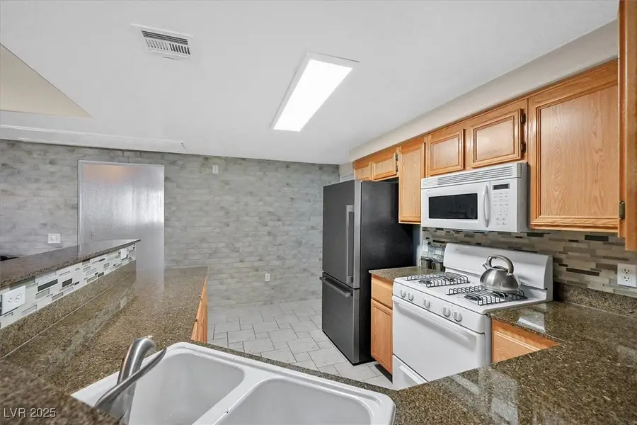 10550 W Alexander Road #2007, Las Vegas, NV 89129 - Image #3