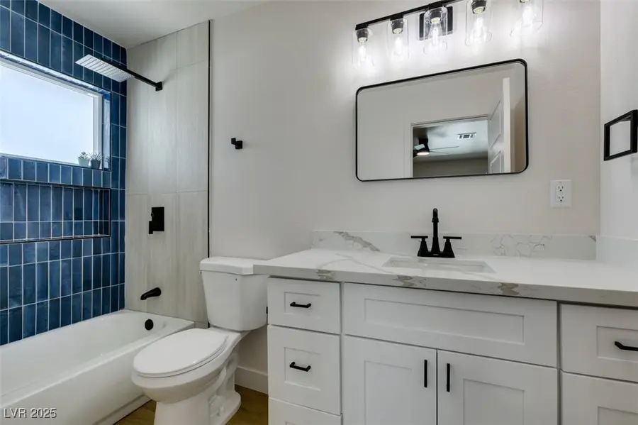 1041 E St Louis Avenue, Las Vegas, NV 89104 - Image #3