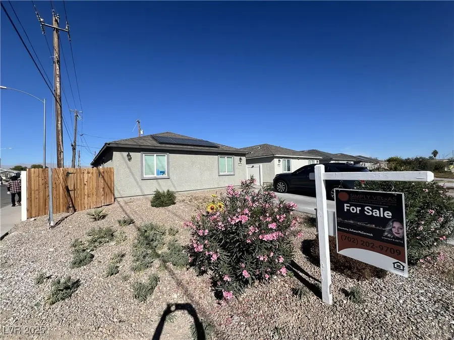 878 W Lake Mead Boulevard, Las Vegas, NV 89106 - Image #2