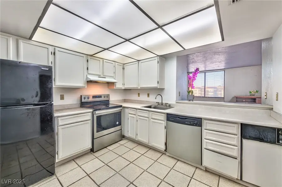 3930 University Center Drive #412, Las Vegas, NV 89119 - Image #3