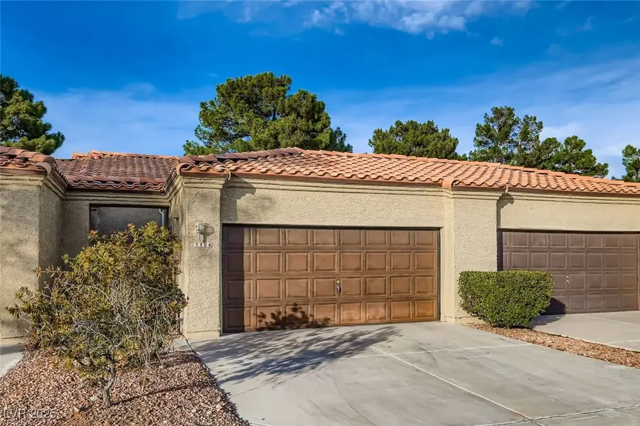 7904 Shelter Island Way, Las Vegas, NV 89145 - Image #2
