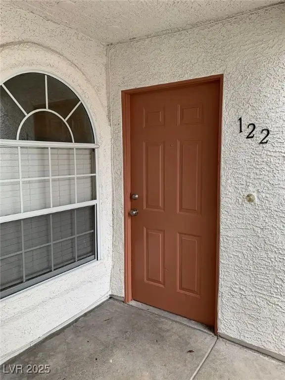 1800 Edmond Street #122, Las Vegas, NV 89146