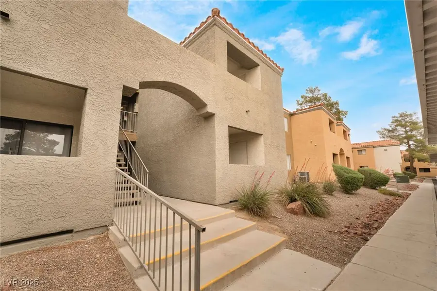 3151 Soaring Gulls Drive #2034, Las Vegas, NV 89128 - Image #2