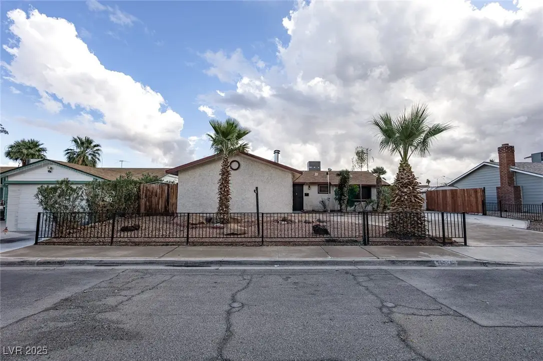 4851 La Fonda Drive, Las Vegas, NV 89121 - Image #1
