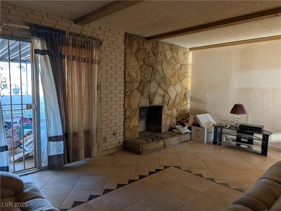 4248 Sheppard Drive, Las Vegas, NV 89121 - Image #3