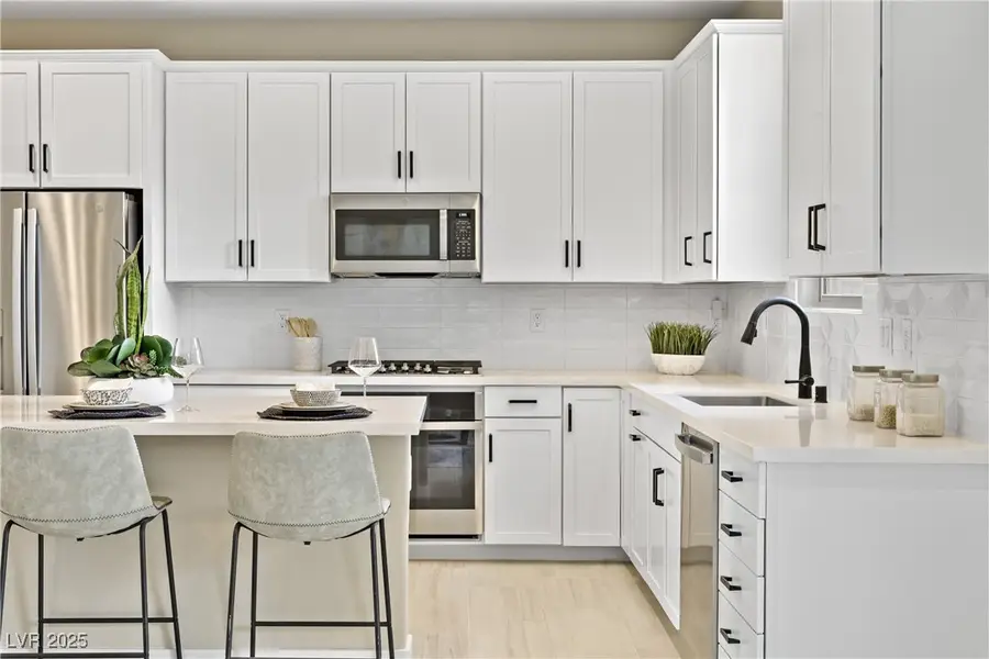 11807 Pandion Avenue, Las Vegas, NV 89138 - Image #2