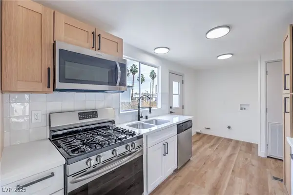 1879 Quintearo Street, Las Vegas, NV 89115