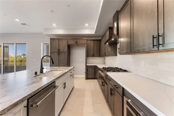 9132 Las Manaitas Avenue #302, Las Vegas, NV 89144