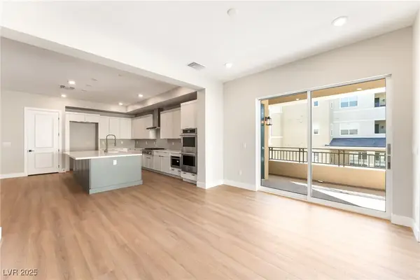 9132 Las Manaitas Avenue #301, Las Vegas, NV 89144