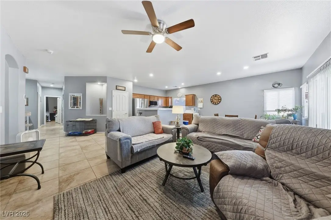 5928 Swan Point Place, Las Vegas, NV 89122 - Image #1