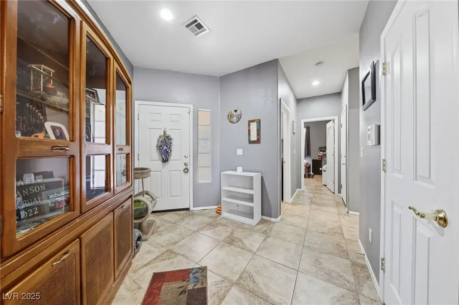 5928 Swan Point Place, Las Vegas, NV 89122 - Image #3