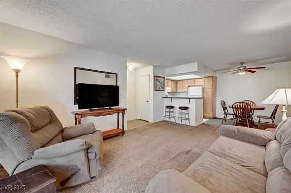 1455 E Katie Avenue #S24, Las Vegas, NV 89119