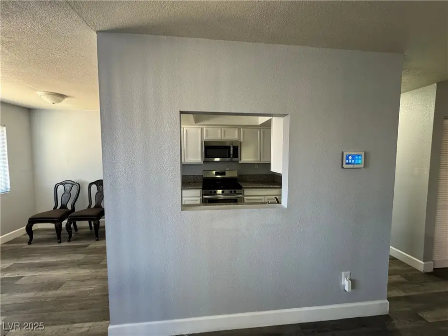 2829 Wheelwright Drive, Las Vegas, NV 89121 - Image #3