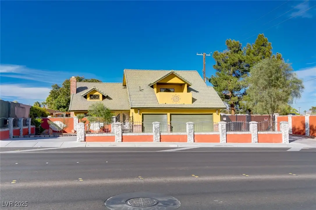 3200 W Oakey Boulevard, Las Vegas, NV 89102 - Image #1