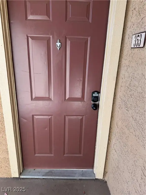 5404 River Glen Drive #353, Las Vegas, NV 89103