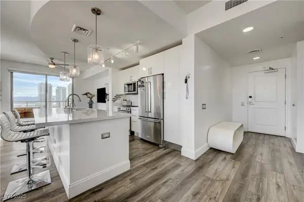 200 W Sahara Avenue #1808, Las Vegas, NV 89102