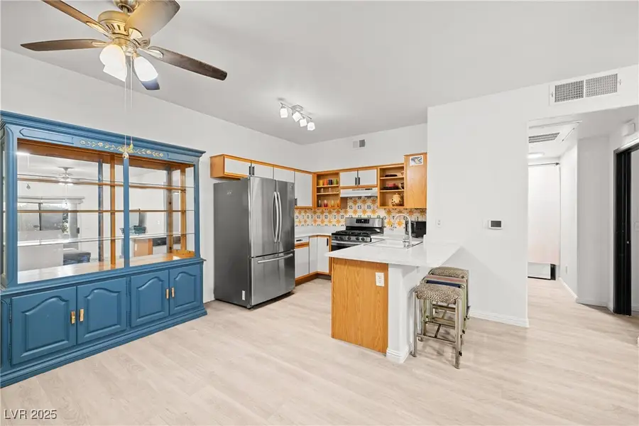 5751 Hacienda Avenue #135, Las Vegas, NV 89122 - Image #3