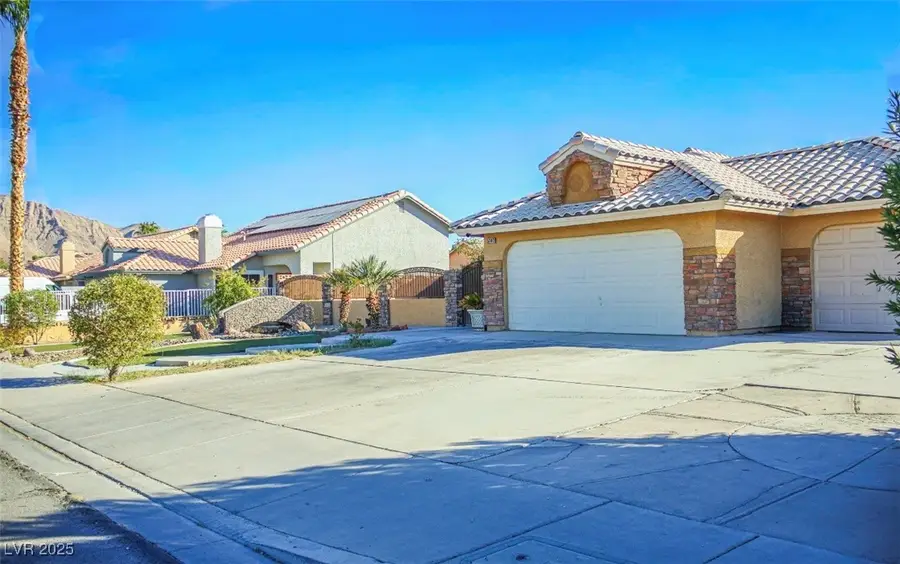 5383 E Washington Avenue, Las Vegas, NV 89110 - Image #3