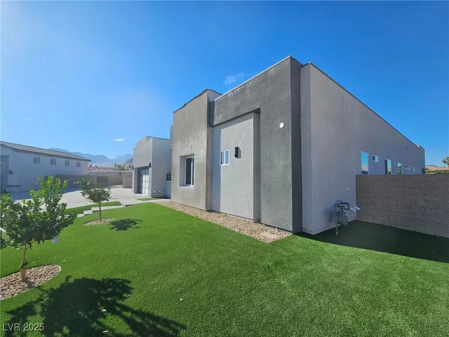 5779 Christian Creek Court, Las Vegas, NV 89149 - Image #2